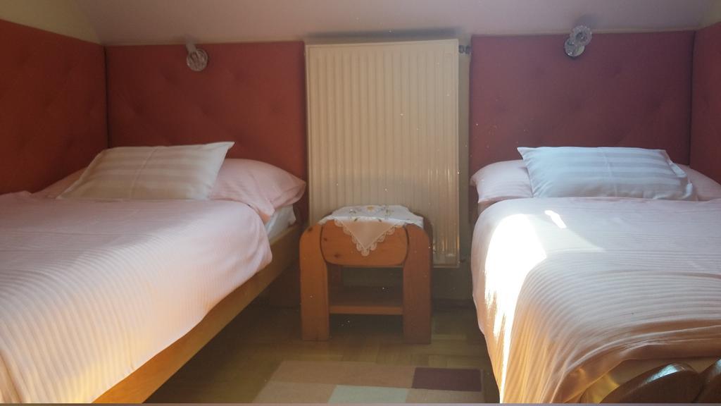 Bundics Vendeghazak Bed and Breakfast Lenti Eksteriør billede
