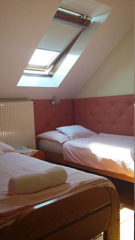 Bundics Vendeghazak Bed and Breakfast Lenti Eksteriør billede